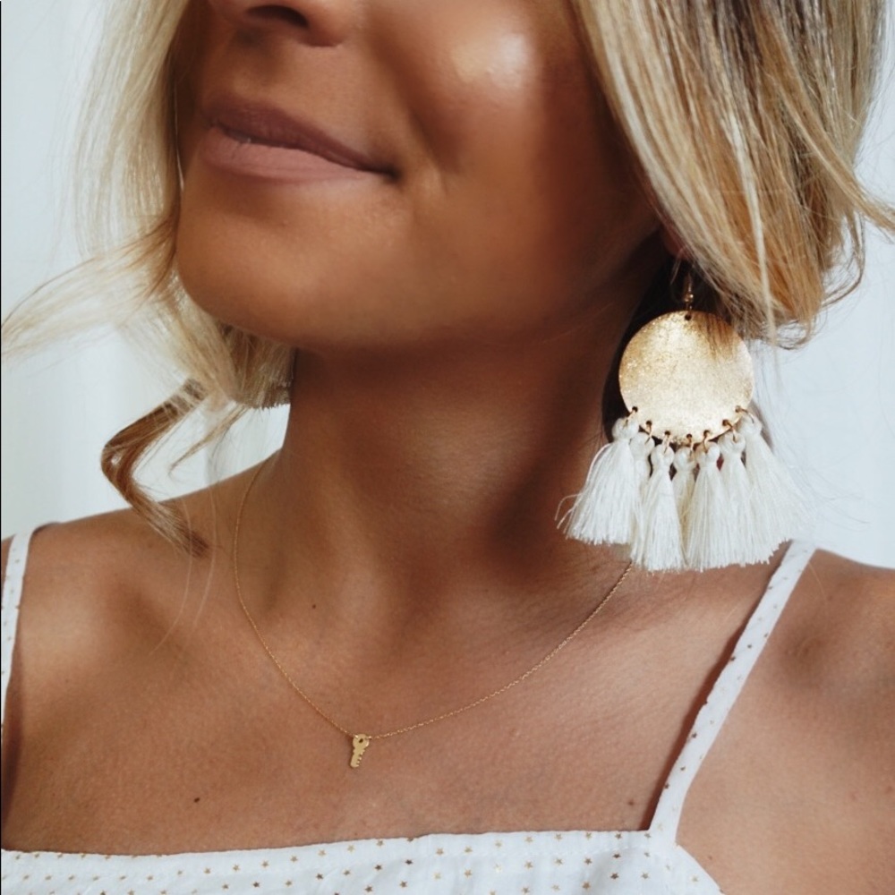 •LAST ONE//Portugal Tassel Earrings• - Picture 3 of 5